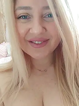 LadyLolyPop  online show from 28, 3, 2026