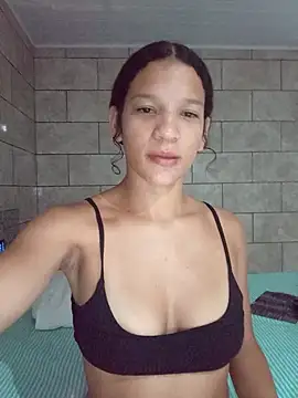 Snapshot of By_Aninha chatting on 15, 12, 2025 By Aninha online show from 15, 12, 2025