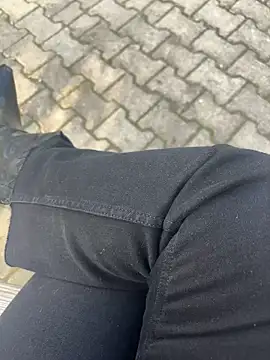 Snapshot of Ceyceys chatting on 28, 11, 2025 Ceyceys online show from 28, 11, 2025