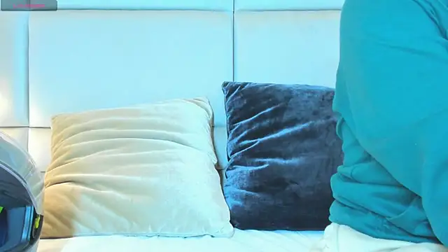 charlotte01   online show from 4, 10, 2025