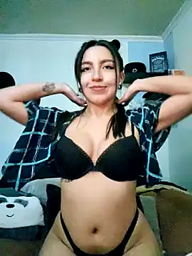 Snapshot of Paudelatorre chatting on 11, 12, 2024 Paudelatorre online show from 11, 12, 2024