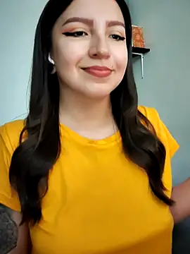 Snapshot of Paudelatorre chatting on 4, 2, 2025 Paudelatorre online show from 4, 2, 2025