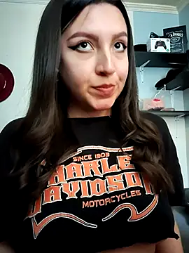 Snapshot of Paudelatorre chatting on 15, 2, 2025 Paudelatorre online show from 15, 2, 2025