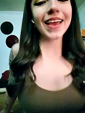 Snapshot of Paudelatorre chatting on 8, 3, 2025 Paudelatorre online show from 8, 3, 2025