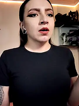 Snapshot of Paudelatorre chatting on 9, 9, 2025 Paudelatorre online show from 9, 9, 2025