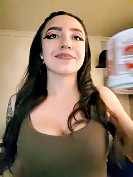 Snapshot of Paudelatorre chatting on 30, 11, 2025 Paudelatorre online show from 30, 11, 2025