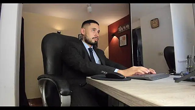 Snapshot of thesexlawyer1 chatting on 6, 1, 2026 thesexlawyer1 online show from 6, 1, 2026