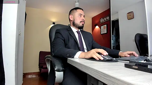 Snapshot of thesexlawyer1 chatting on 4, 5, 2026 thesexlawyer1 online show from 4, 5, 2026