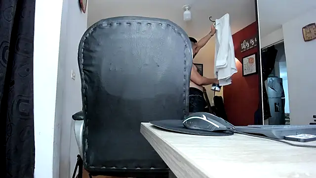 Snapshot of thesexlawyer1 chatting on 5, 5, 2026 thesexlawyer1 online show from 5, 5, 2026