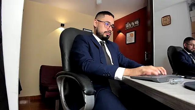 Snapshot of thesexlawyer1 chatting on 21, 5, 2026 thesexlawyer1 online show from 21, 5, 2026