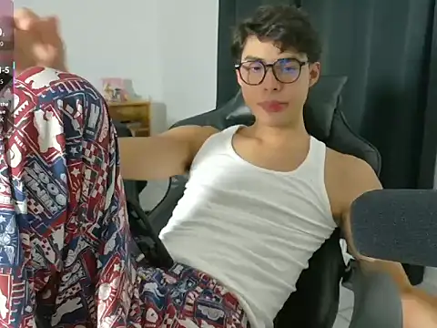 Snapshot of Jacotnk chatting on 28, 11, 2025 Jacotnk online show from 28, 11, 2025