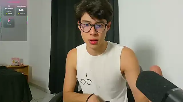 Snapshot of Jacotnk chatting on 2, 12, 2025 Jacotnk online show from 2, 12, 2025