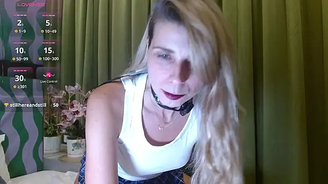 Snapshot of Trinity_Fire chatting on 5, 3, 2025 Trinity Fire online show from 5, 3, 2025