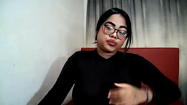 Snapshot of Indian_Lola00 chatting on 11, 2, 2025 Indian Lola00 online show from 11, 2, 2025