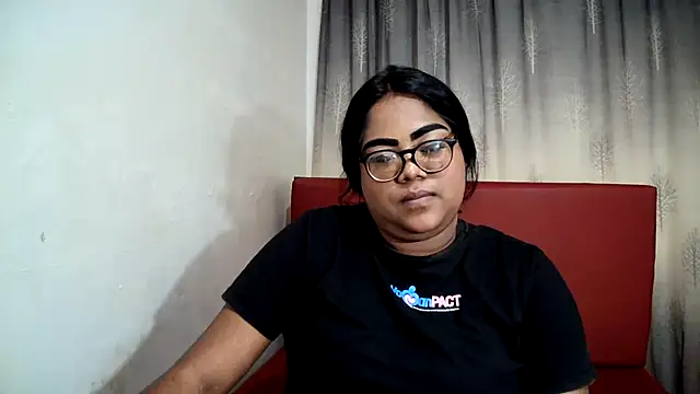 Snapshot of Indian_Lola00 chatting on 13, 2, 2025 Indian Lola00 online show from 13, 2, 2025