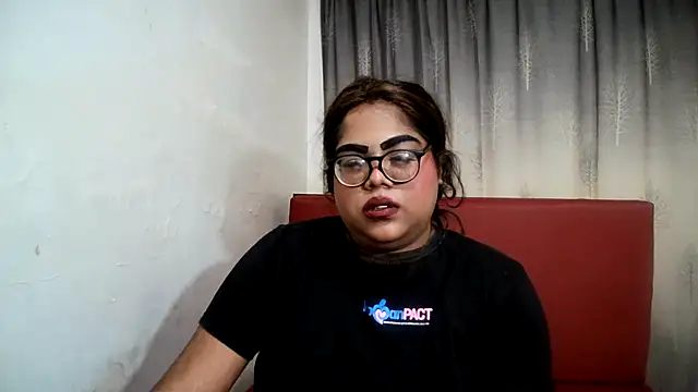 Snapshot of Indian_Lola00 chatting on 21, 3, 2025 Indian Lola00 online show from 21, 3, 2025