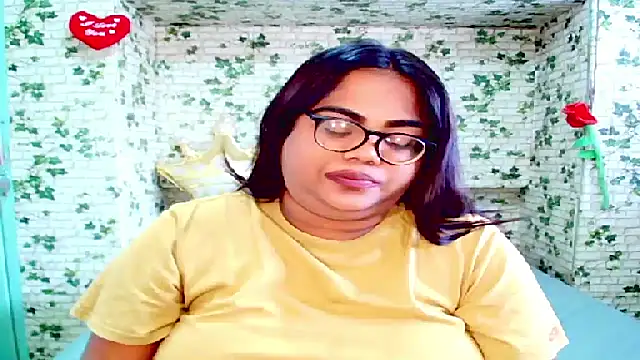 Snapshot of Indian_Lola00 chatting on 14, 9, 2025 Indian Lola00 online show from 14, 9, 2025