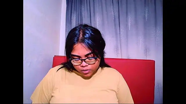 Snapshot of Indian_Lola00 chatting on 6, 10, 2025 Indian Lola00 online show from 6, 10, 2025