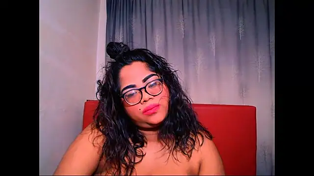 Snapshot of Indian_Lola00 chatting on 11, 10, 2025 Indian Lola00 online show from 11, 10, 2025