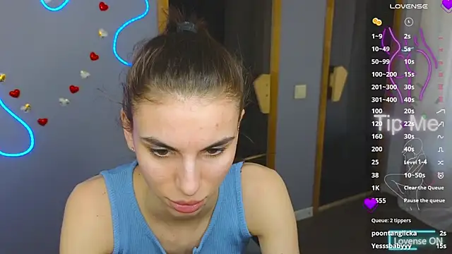 EmmyGreans online show from 12, 3, 2025