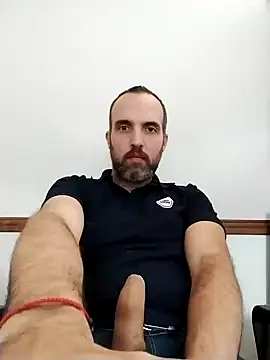 Snapshot of leon3875 chatting on 3, 1, 2025 leon3875 online show from 3, 1, 2025