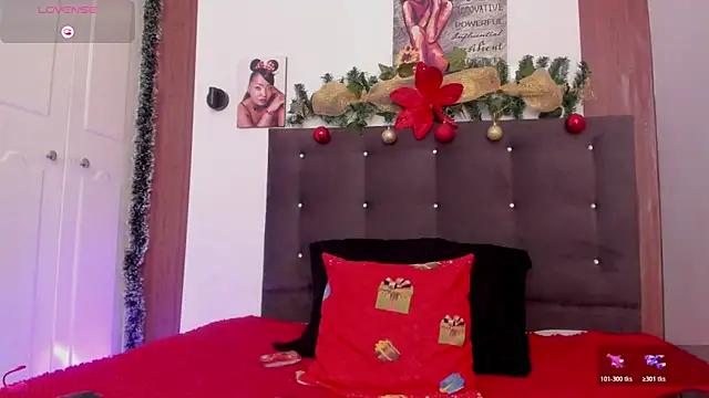 Snapshot of Reina_Love2 chatting on 29, 11, 2025 Reina Love2 online show from 29, 11, 2025