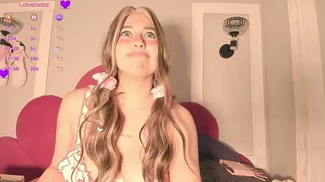 Snapshot of Emasanders chatting on 6, 1, 2025 Emasanders online show from 6, 1, 2025