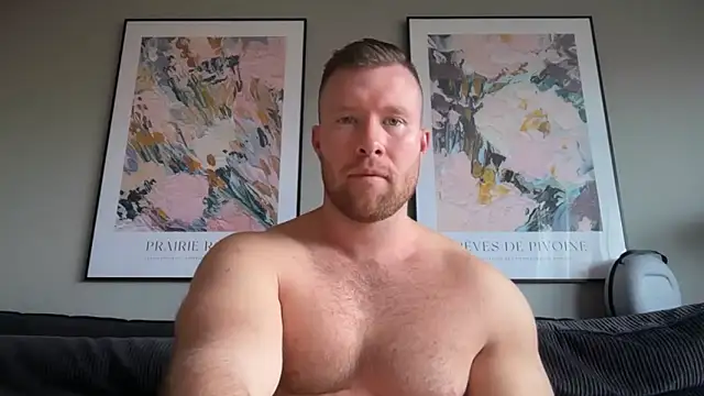 Snapshot of swekingxx chatting on 7, 3, 2026 swekingxx online show from 7, 3, 2026
