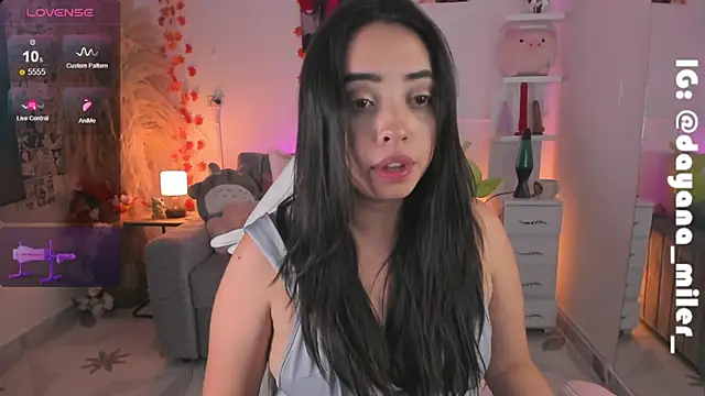 Snapshot of _dayana_miler chatting on 7, 12, 2024 dayana miler online show from 7, 12, 2024