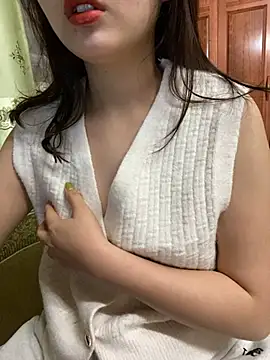 Yum-Hi online show from 8, 2, 2025