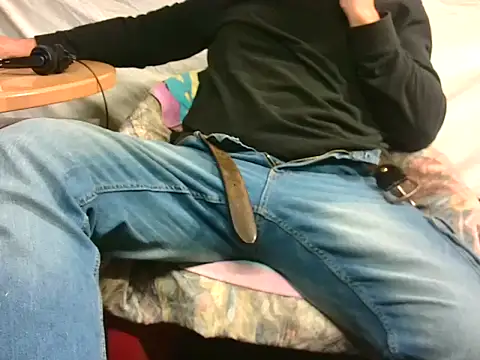 Giulio35 Pika online show from 4, 11, 2025