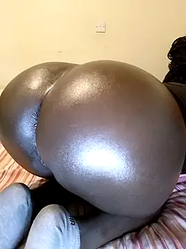 Snapshot of Misskhalifa_ chatting on 17, 2, 2025 Misskhalifa online show from 17, 2, 2025