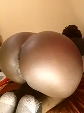 Snapshot of Misskhalifa_ chatting on 24, 10, 2025 Misskhalifa online show from 24, 10, 2025