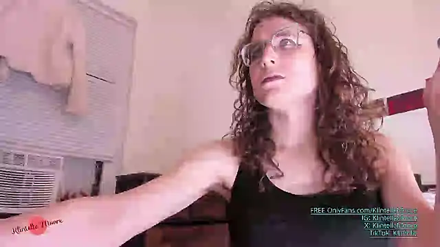 Snapshot of klintellemoore chatting on 10, 3, 2025 klintellemoore online show from 10, 3, 2025