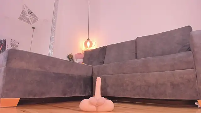 Isabella francoo online show from 30, 9, 2025