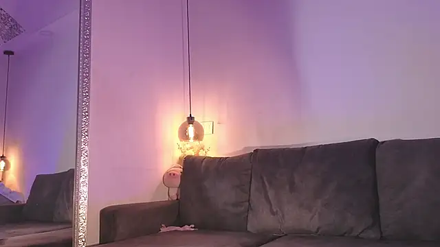 Isabella francoo online show from 2, 4, 2026