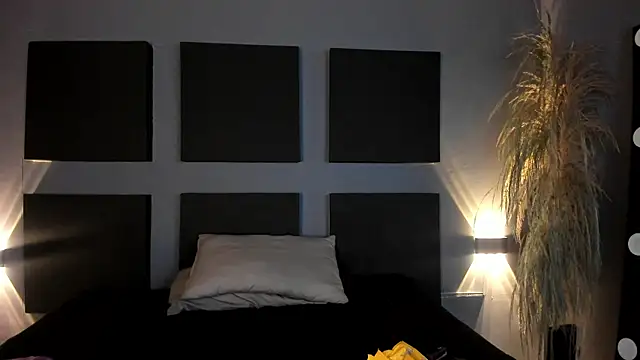 Snapshot of Biiancacox chatting on 20, 2, 2025 Biiancacox online show from 20, 2, 2025