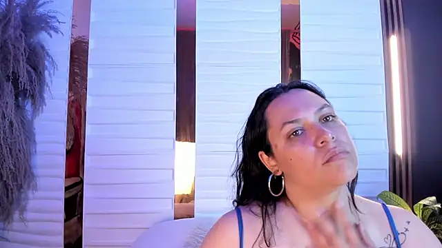 Snapshot of Biiancacox chatting on 15, 10, 2025 Biiancacox online show from 15, 10, 2025