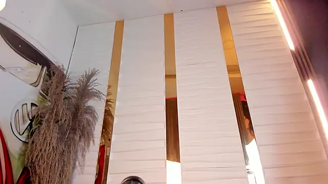 Snapshot of Biiancacox chatting on 17, 10, 2025 Biiancacox online show from 17, 10, 2025