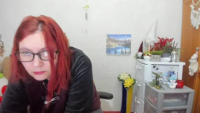 Snapshot of PlayfullMature chatting on 13, 2, 2025 PlayfullMature online show from 13, 2, 2025