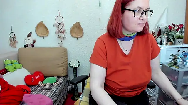 Snapshot of PlayfullMature chatting on 14, 2, 2025 PlayfullMature online show from 14, 2, 2025