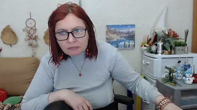 Snapshot of PlayfullMature chatting on 15, 2, 2025 PlayfullMature online show from 15, 2, 2025