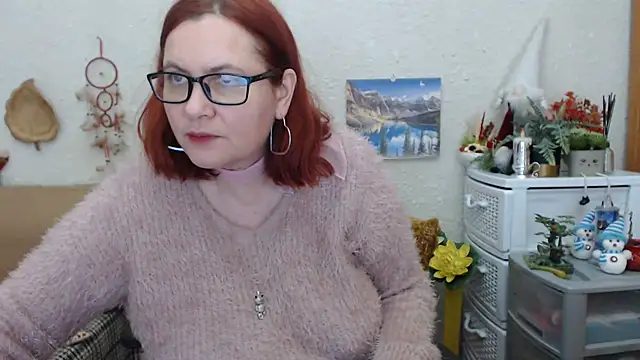 Snapshot of PlayfullMature chatting on 16, 2, 2025 PlayfullMature online show from 16, 2, 2025
