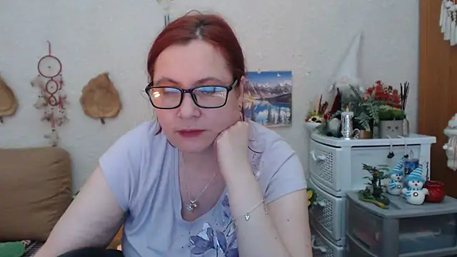 Snapshot of PlayfullMature chatting on 19, 2, 2025 PlayfullMature online show from 19, 2, 2025