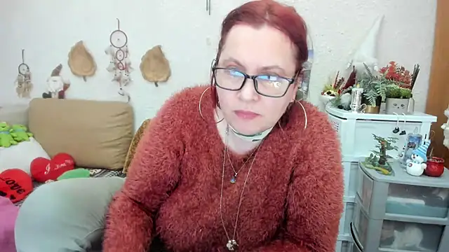 Snapshot of PlayfullMature chatting on 27, 2, 2025 PlayfullMature online show from 27, 2, 2025