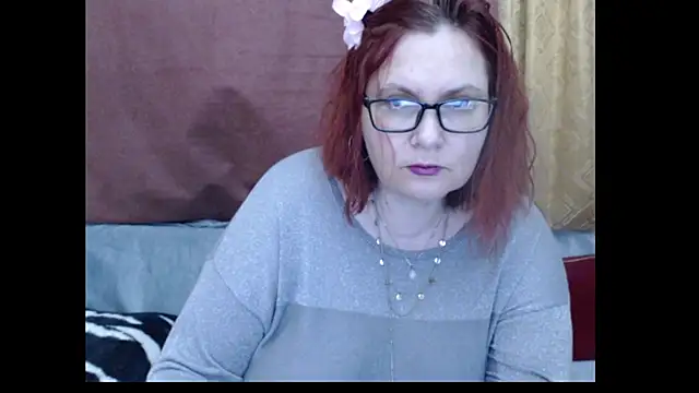 Snapshot of PlayfullMature chatting on 4, 5, 2026 PlayfullMature online show from 4, 5, 2026