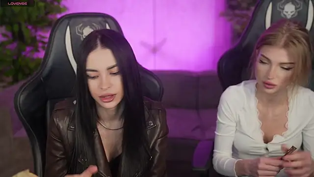 Tina Breeze online show from 14, 4, 2026