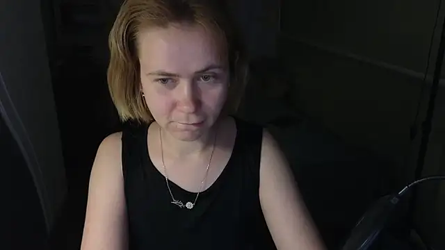Snapshot of Riley_Roo chatting on 24, 5, 2026 Riley Roo online show from 24, 5, 2026