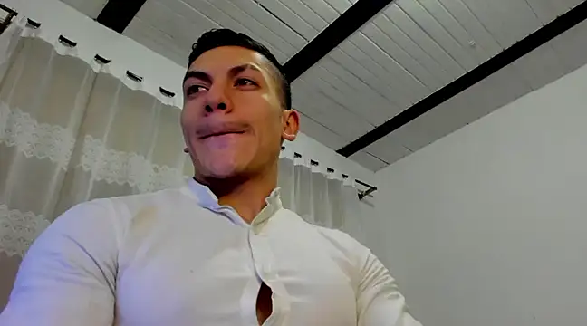 Snapshot of aquiles_51 chatting on 6, 12, 2024 aquiles 51 online show from 6, 12, 2024