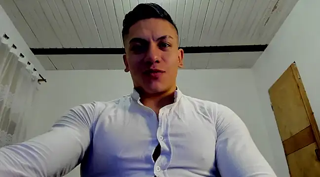 Snapshot of aquiles_51 chatting on 3, 1, 2025 aquiles 51 online show from 3, 1, 2025